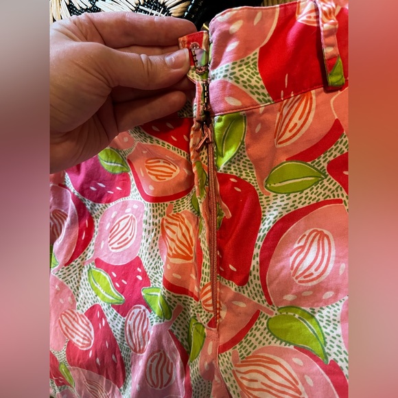 Ankle length Lilly Pulitzer pink and green pants, size 6 - Picture 5 of 6